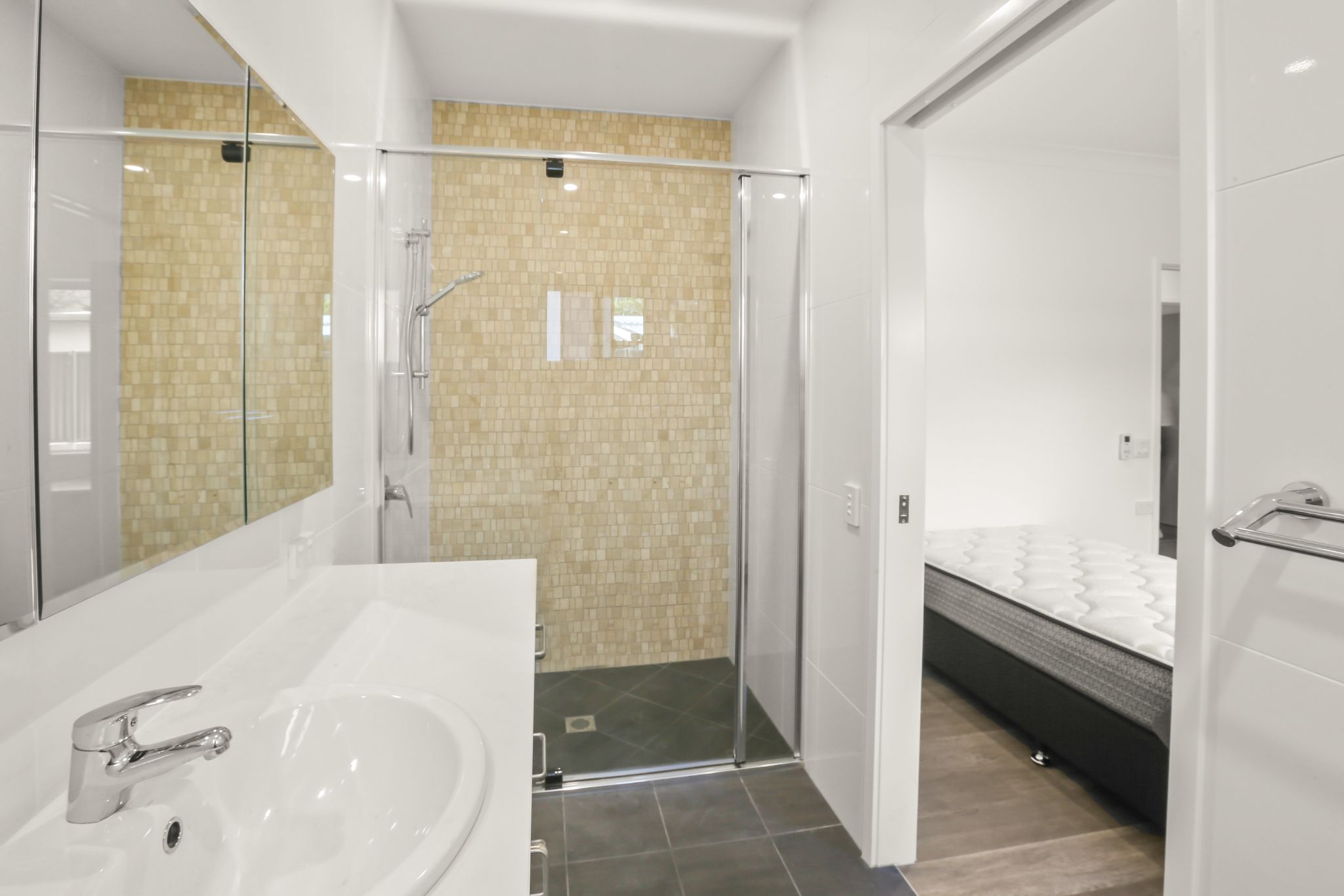 Fully Accessible SIL Home in White Rock, Cairns — Home image 27