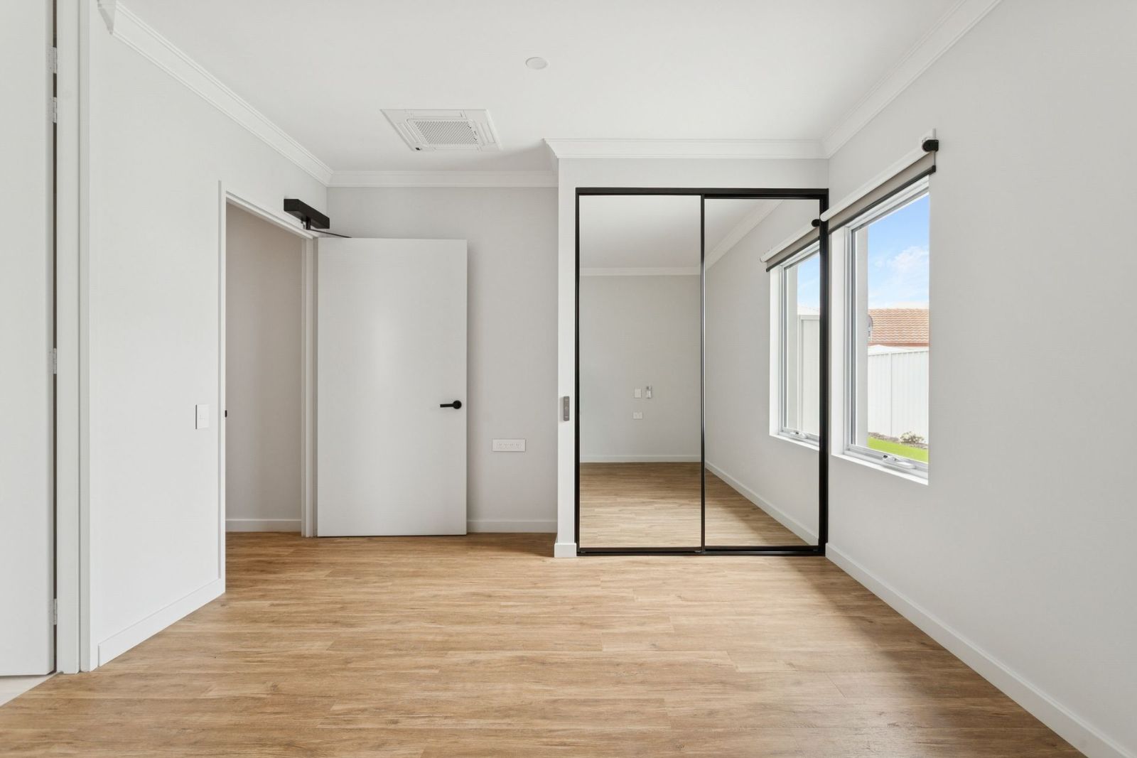 Private Bedroom and Ensuite in this Luxury 2-bed Home for Sharing Disability Accommodation — Home image 10