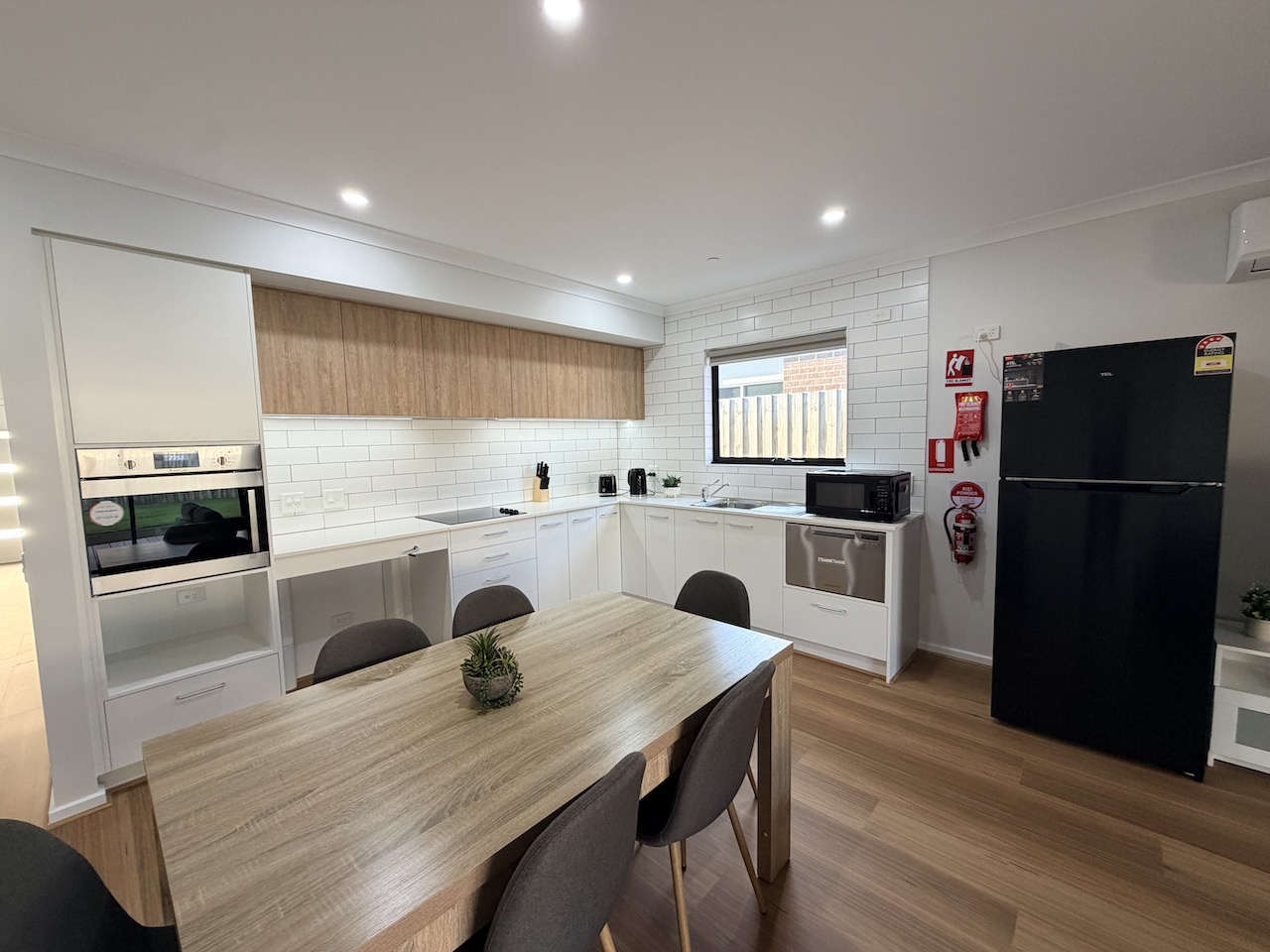 Bright & Modern 2-Bedroom + OOA HPS Home with Modern Open-Plan Living — Home image 4