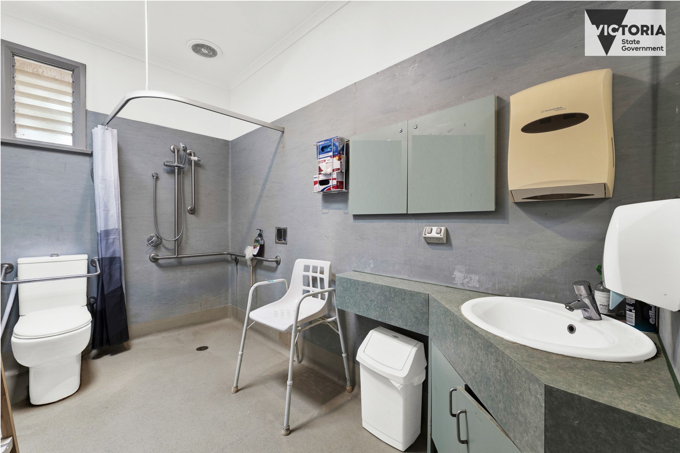 Welcoming home in the leafy suburb of Camberwell — Home image 9