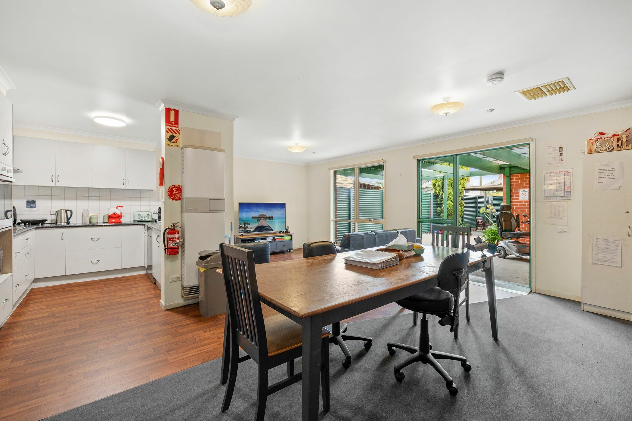 One vacancy in 5 bedroom home in a fantastic area of  Footscray — Home image 2