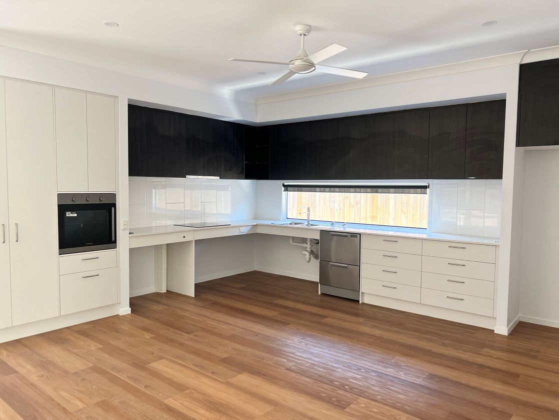 Thornlands 2 Bed, 3 Bath + OOA — Home image 7