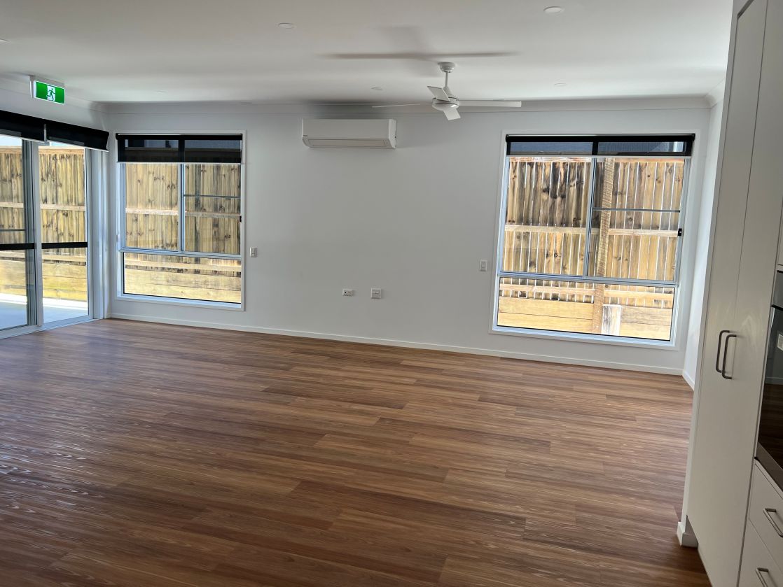 Thornlands 2 Bed, 3 Bath + OOA — Home image 8