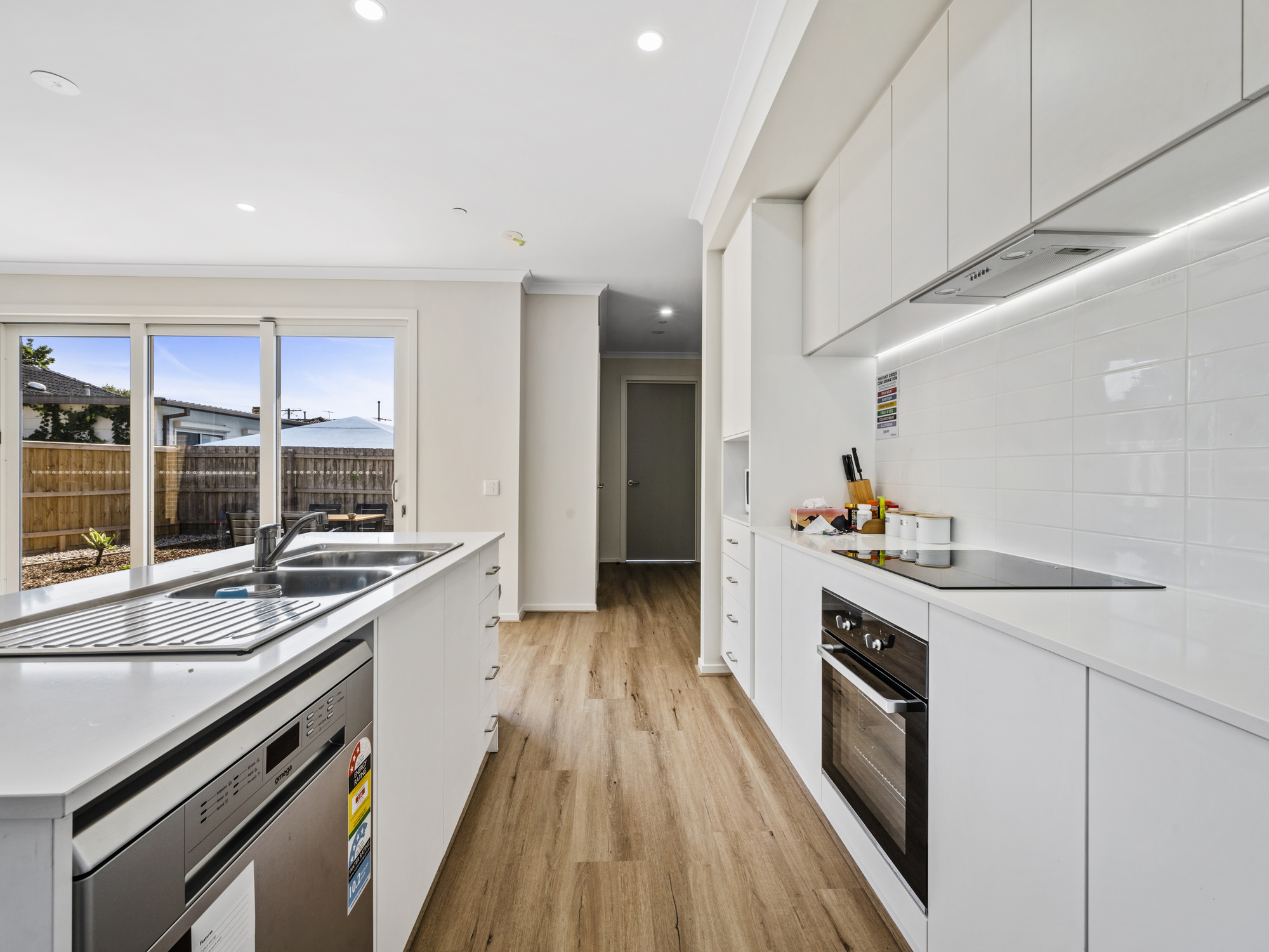 Beautiful ROBUST Home in Dandenong North AVAILABLE NOW! — Home image 3