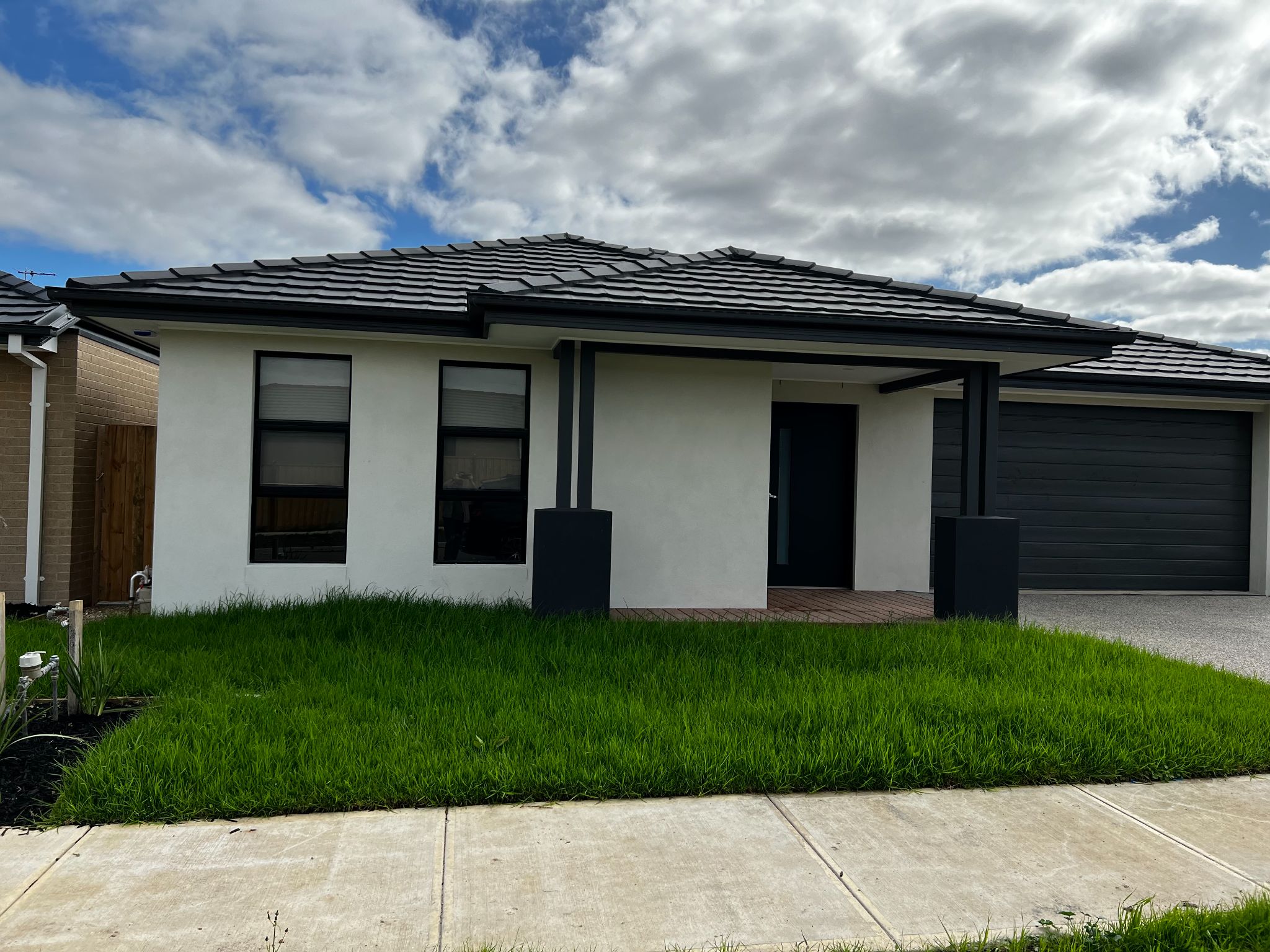 Modern HPS Home in Cranbourne East! — Home image 3