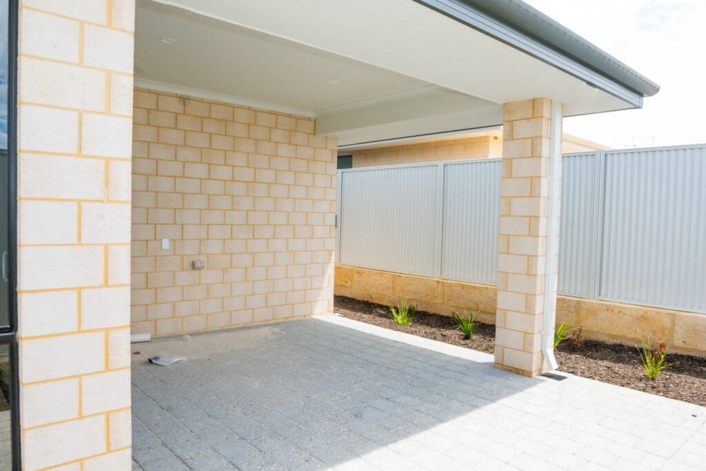 Make this 3-bed your home in Eglinton - 24/7 Support Room — Home image 4