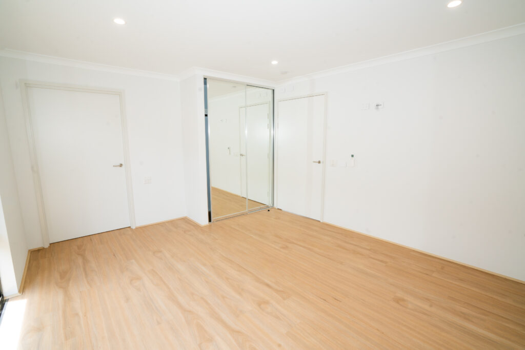 Make this 3-bed your home in Eglinton - 24/7 Support Room — Home image 11