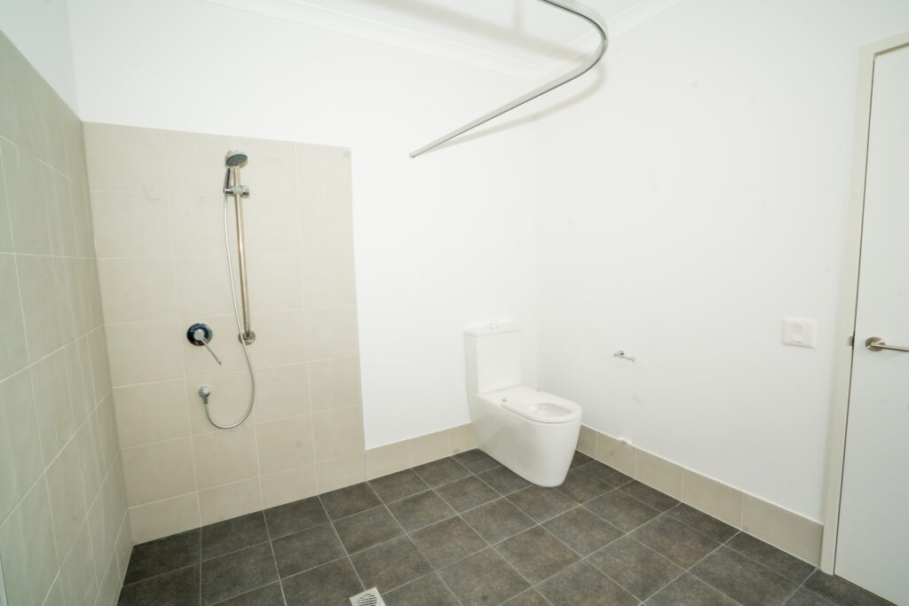 Make this 3-bed your home in Eglinton - 24/7 Support Room — Home image 13