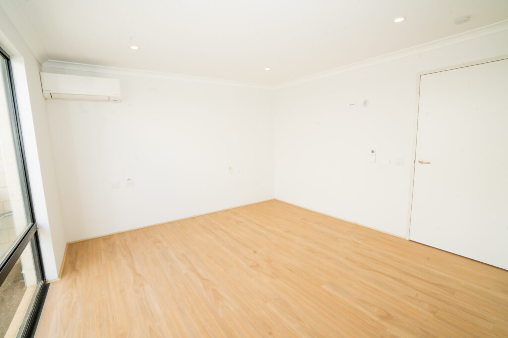 Make this 3-bed your home in Eglinton - 24/7 Support Room — Home image 17