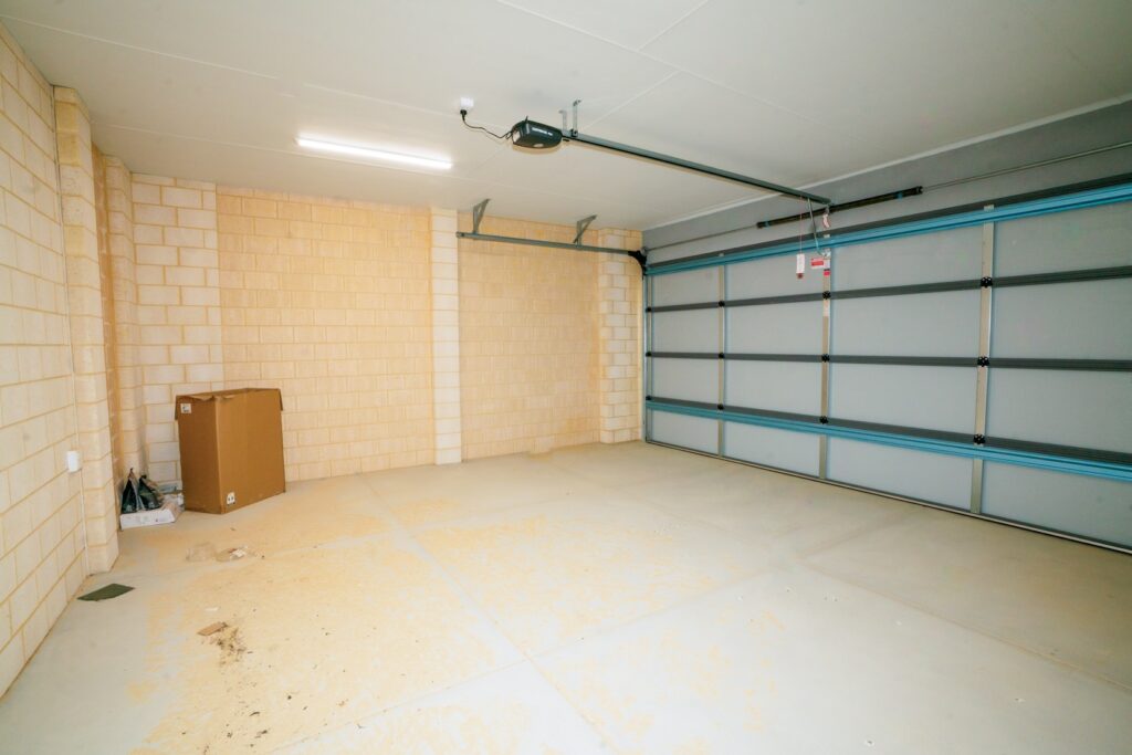 Make this 3-bed your home in Eglinton - 24/7 Support Room — Home image 32