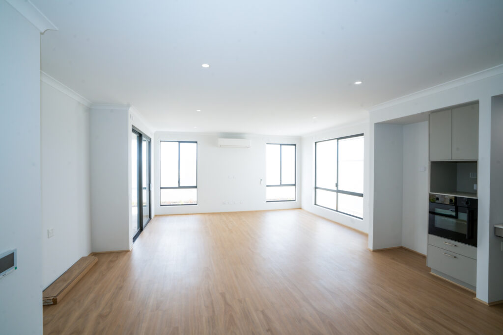 Make this 3-bed your home in Eglinton - 24/7 Support Room — Home image 35