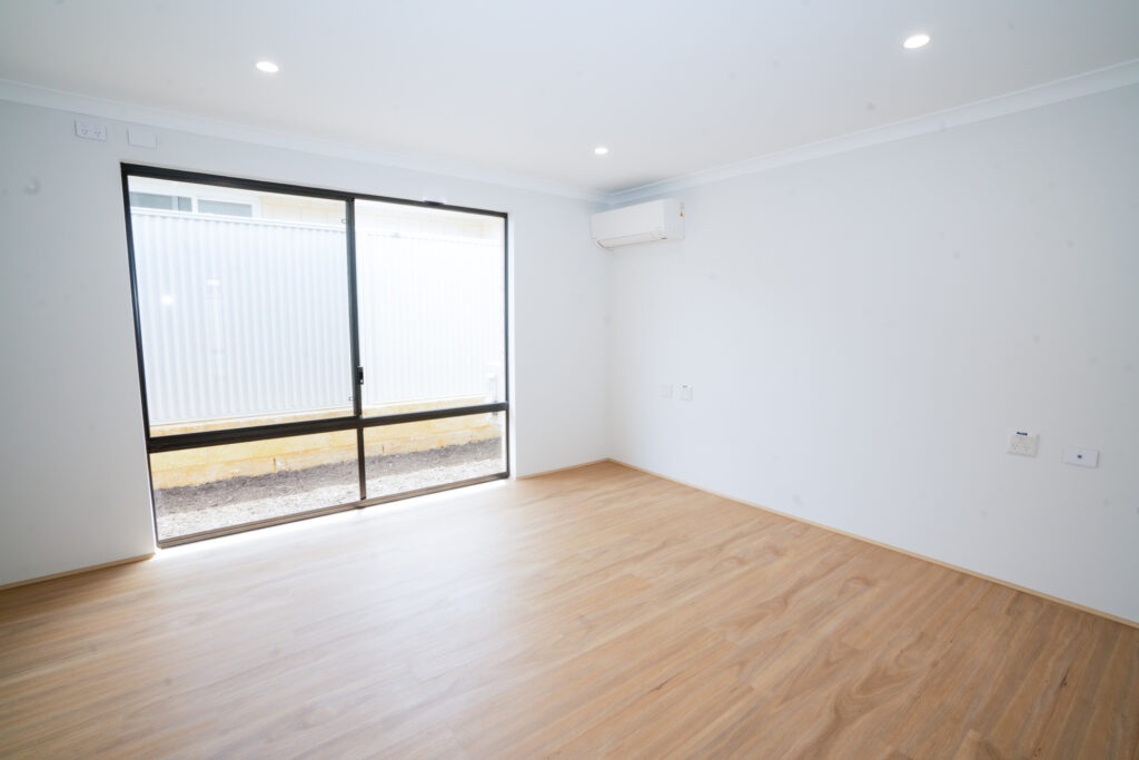 Make this 3-bed your home in Eglinton - 24/7 Support Room — Home image 41