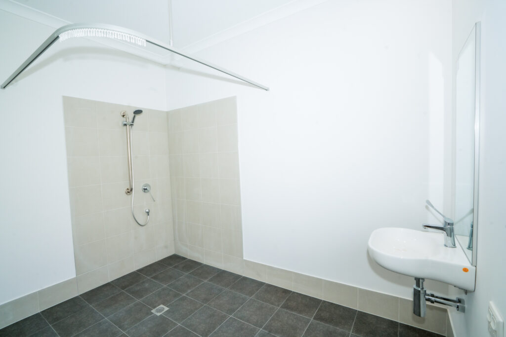 Make this 3-bed your home in Eglinton - 24/7 Support Room — Home image 43