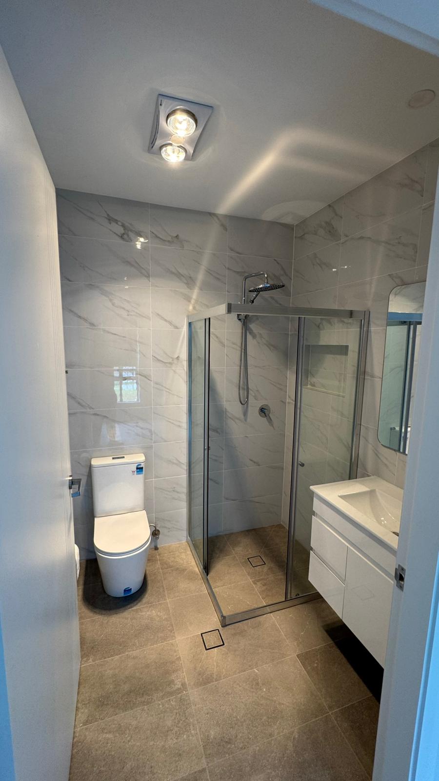BRAND NEW - 3 Resident + 1 OOA HPS Home in OAKVILLE (WINDSOR) — Home image 4