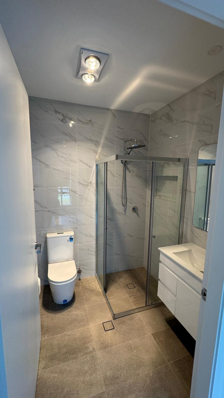BRAND NEW - 3 Resident + 1 OOA HPS Home in OAKVILLE (WINDSOR) — Home image 15