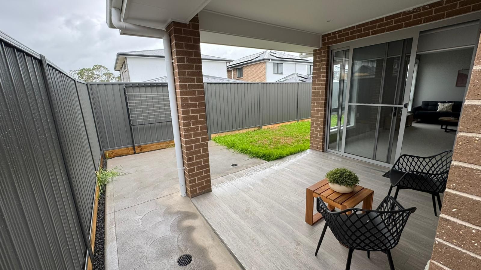 BRAND NEW - 3 Resident + 1 OOA HPS Home in OAKVILLE (WINDSOR) — Home image 16