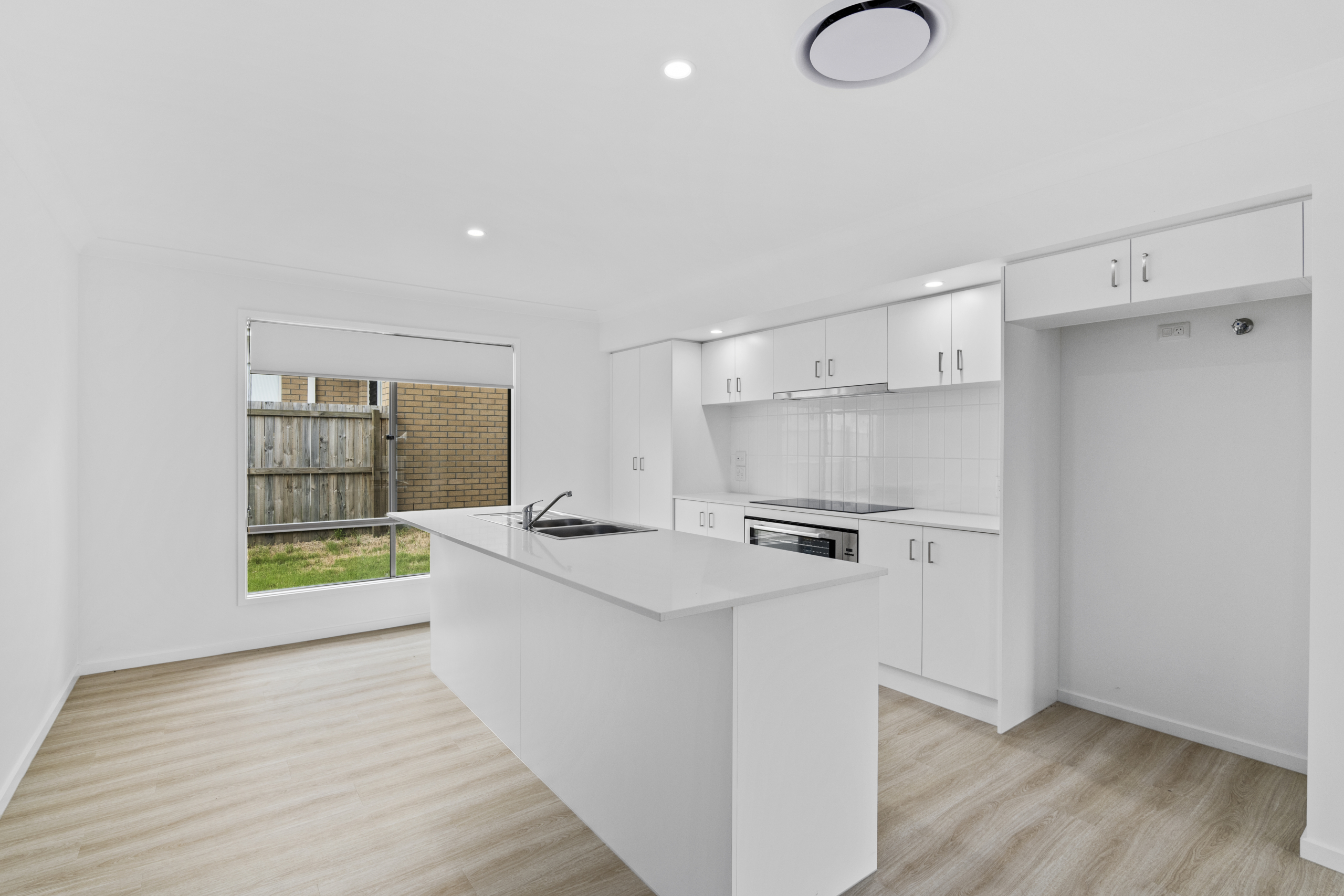 Flagstone, QLD – Improved Liveability House — Home image 5