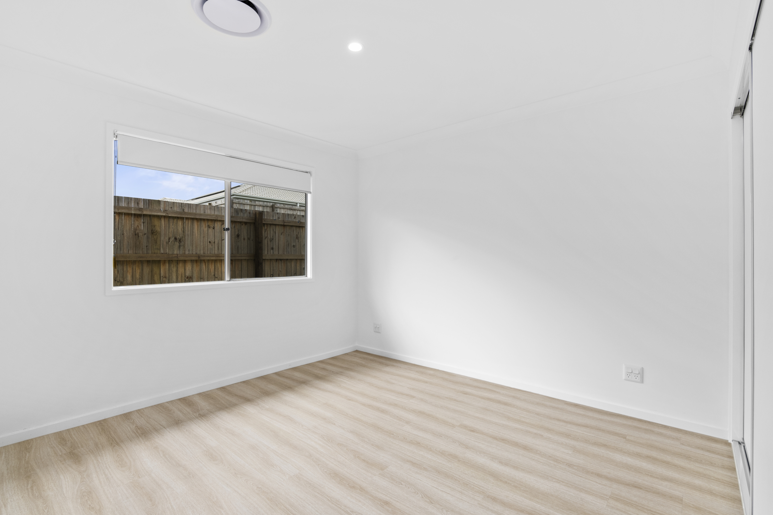 Flagstone, QLD – Improved Liveability House — Home image 6