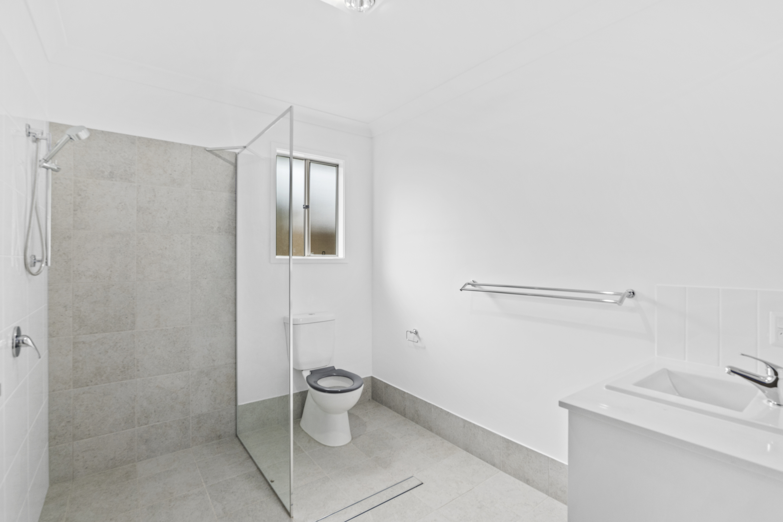 Flagstone, QLD – Improved Liveability House — Home image 8