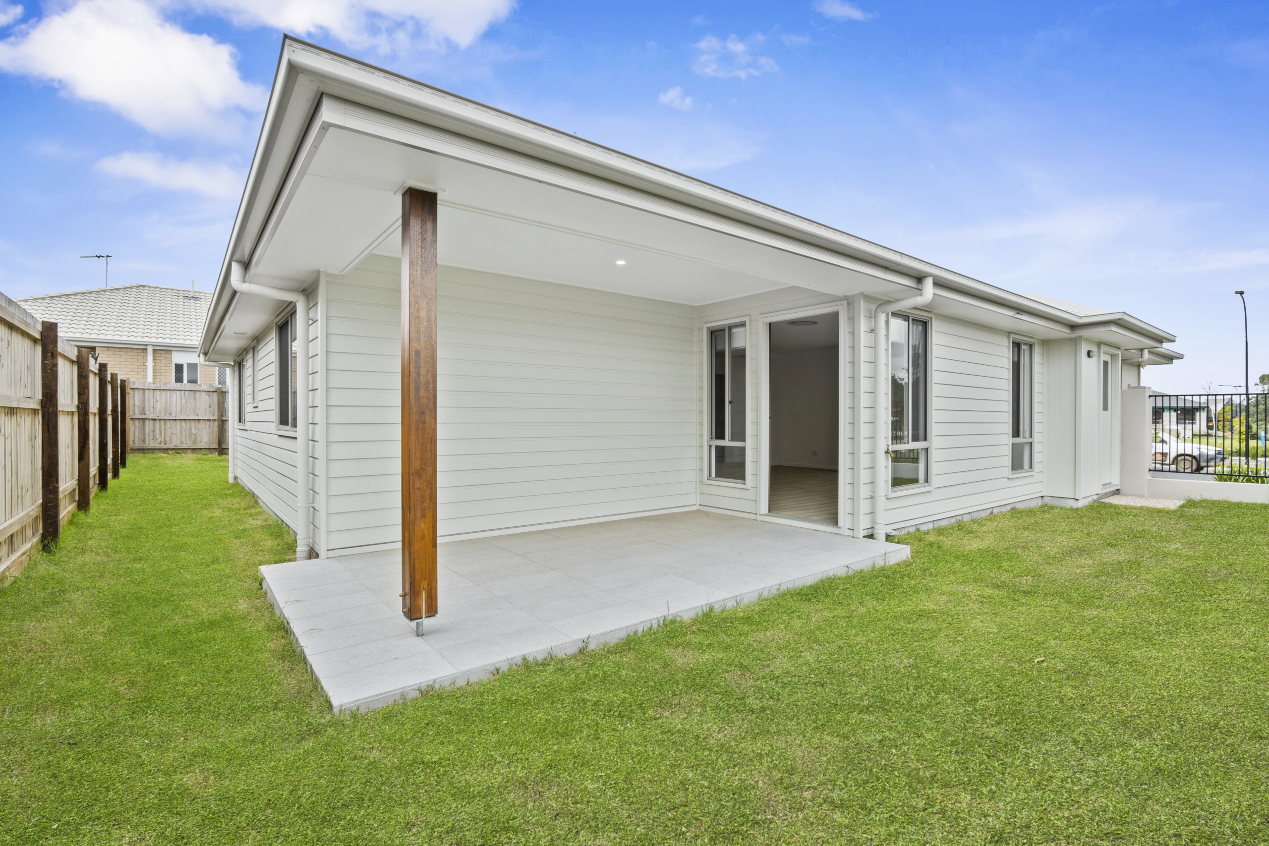 Flagstone, QLD – Improved Liveability House — Home image 10