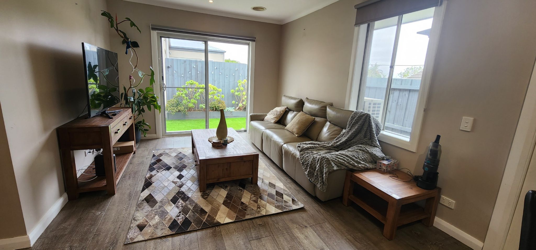 Luxury home near Spirit of Tasmania — Home image 4