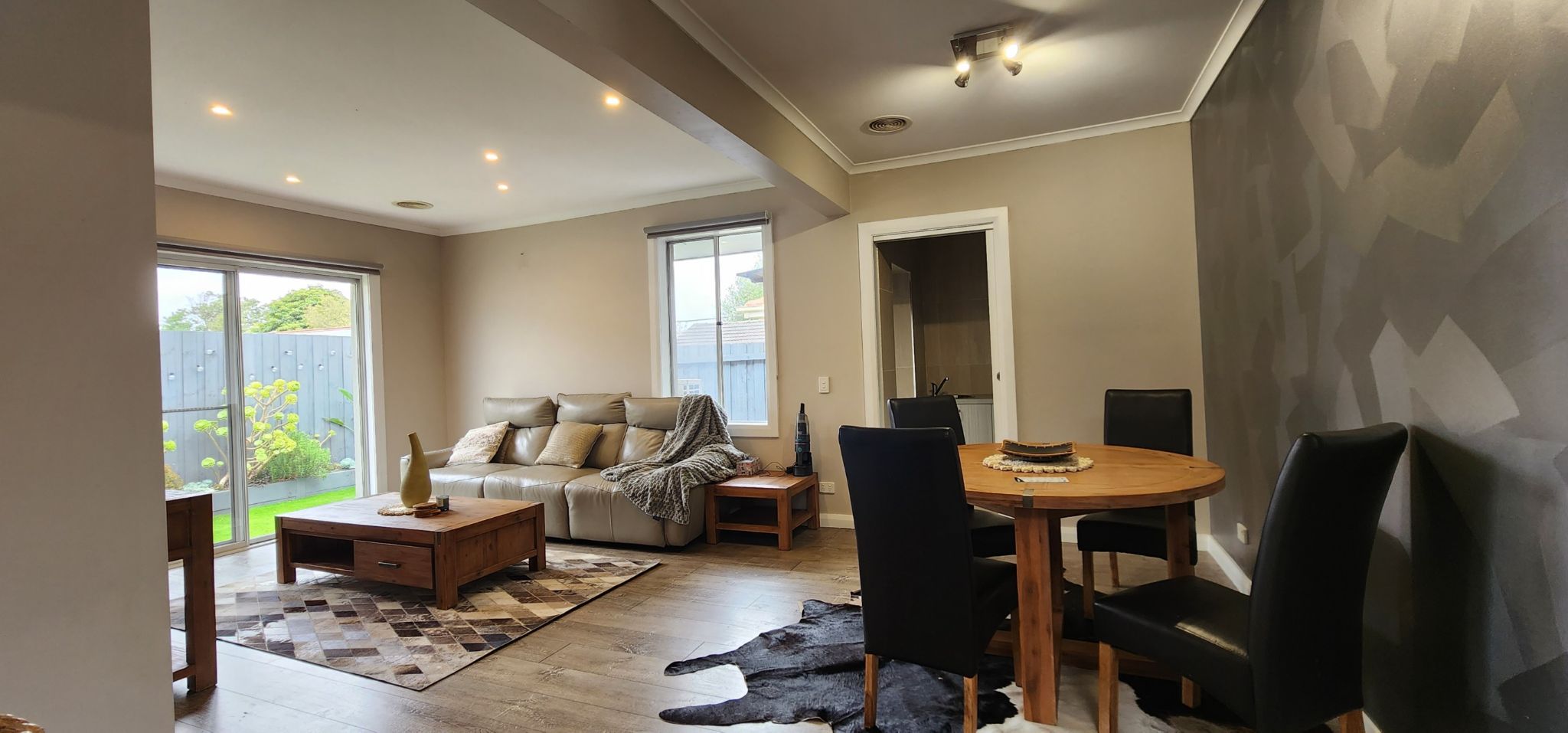 Luxury home near Spirit of Tasmania — Home image 8