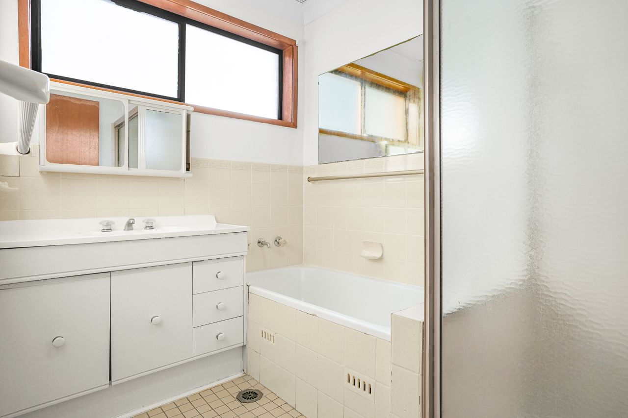 SIL Home in Schofields — Home image 2