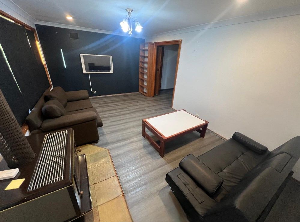 SIL Home in Schofields — Home image 9
