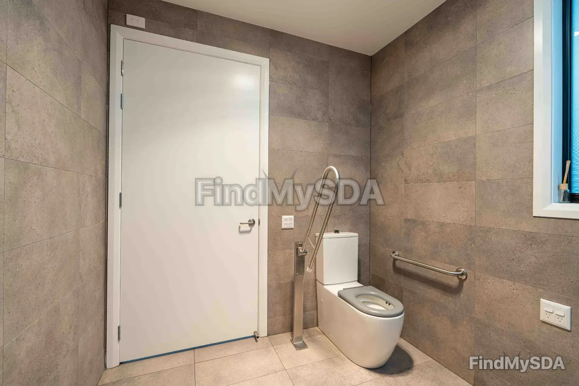 5-Tolley — Home image 5