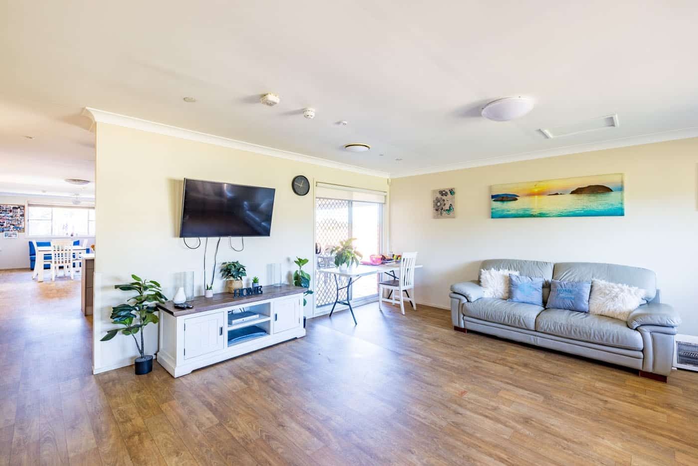 Comfortable home, close to the community and amenities in Eagle Vale — Home image 2
