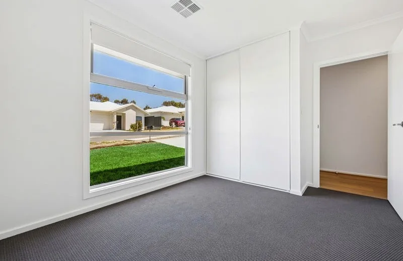 Modern Coastal Living in a Spacious 4-Bedroom SIL Home Victor Harbor — Home image 6