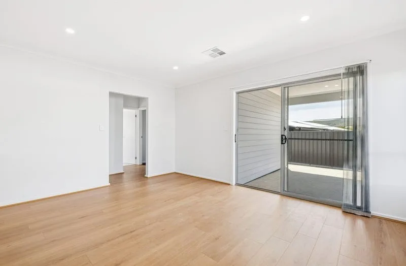 Modern Coastal Living in a Spacious 4-Bedroom SIL Home Victor Harbor — Home image 8