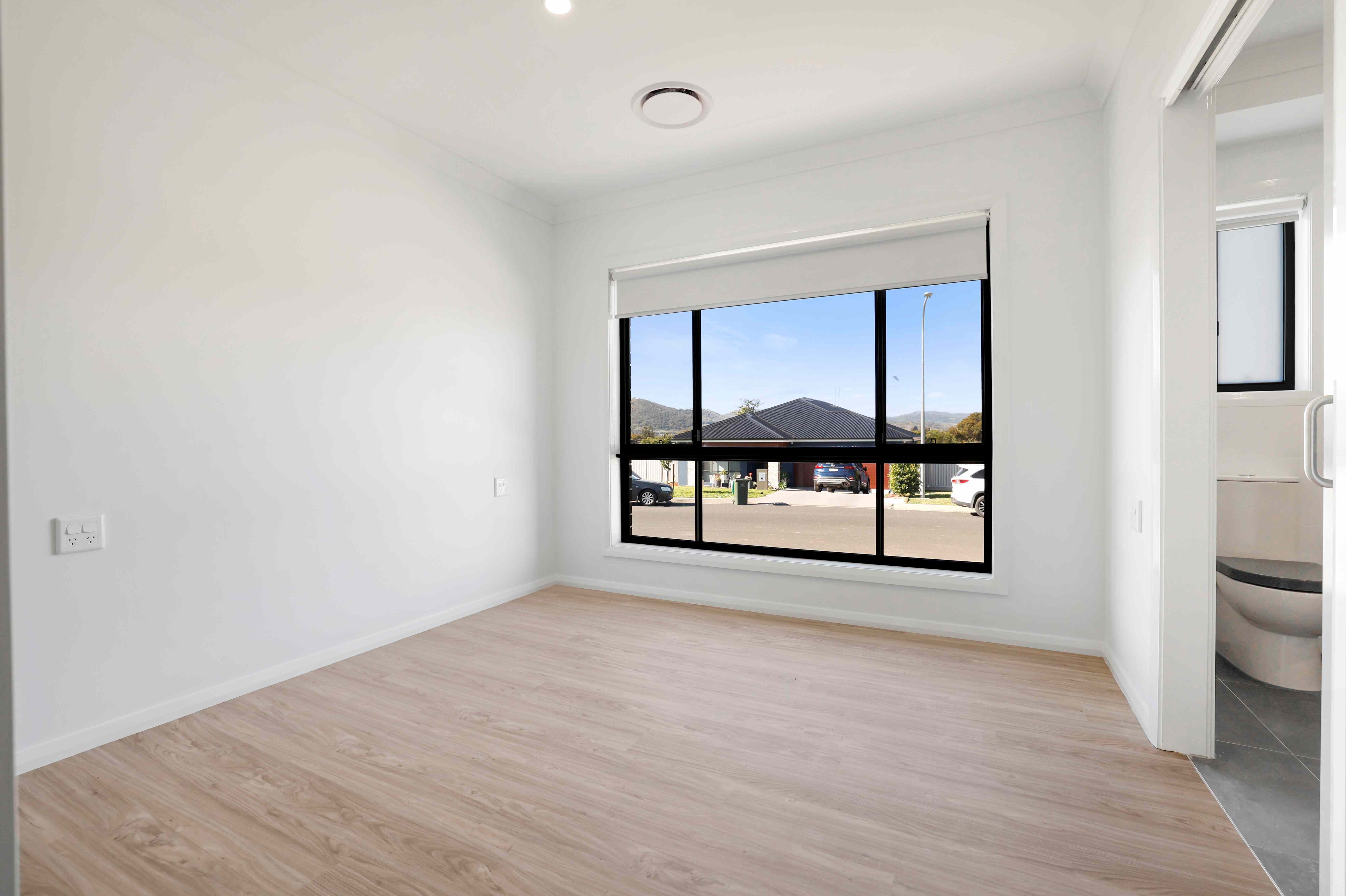 Tamworth IL House + Villa — Home image 3