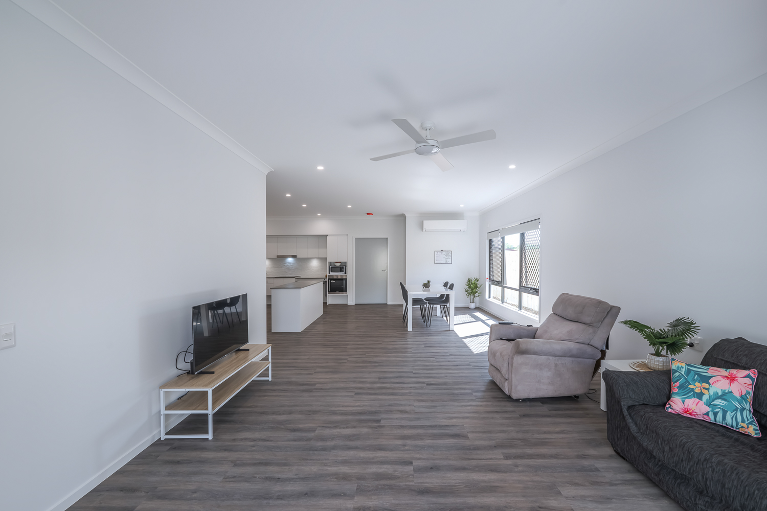 Great location - brand new HPS home. — Home image 8