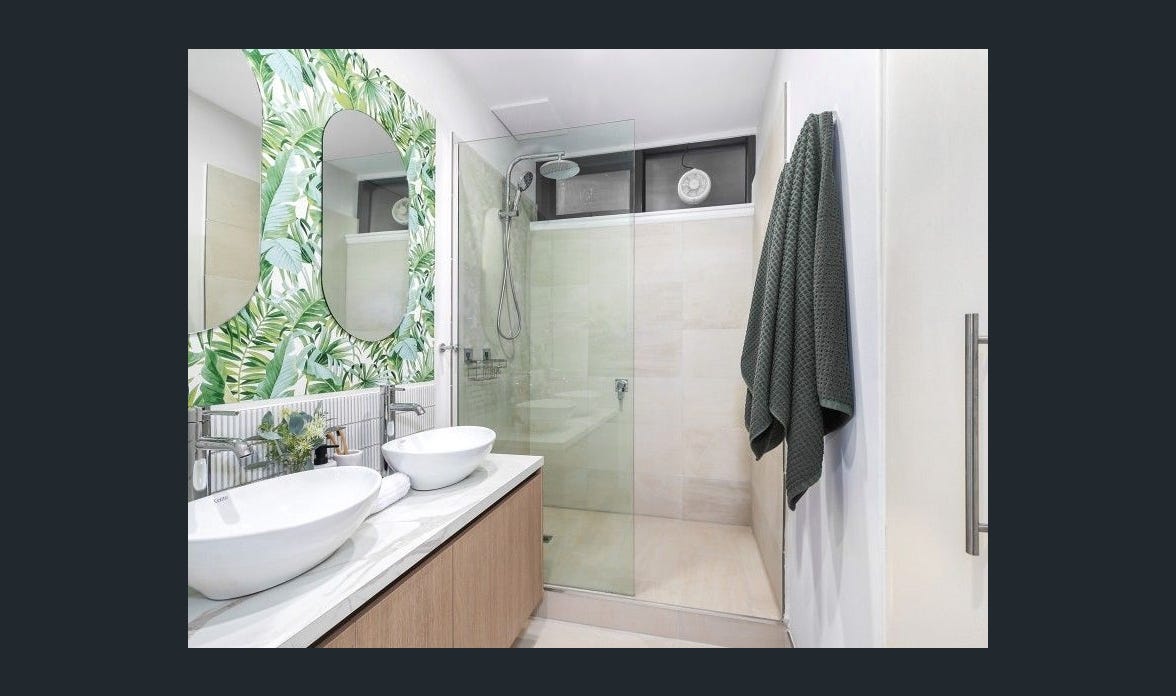 Accessible SIL Accommodation with Three Vacant Rooms on The Esplanade, Geelong — Home image 3