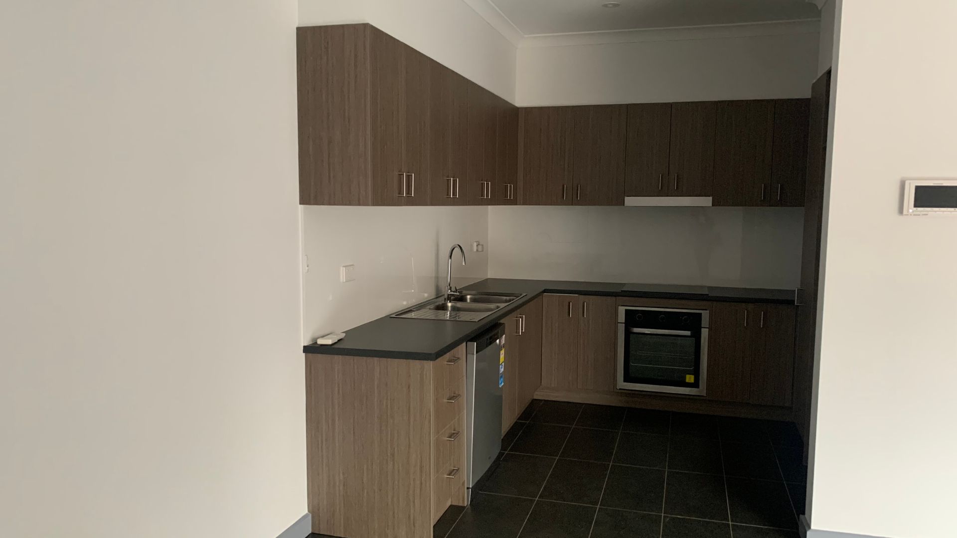 Lilydale: Improved Liveability unit — Home image 4