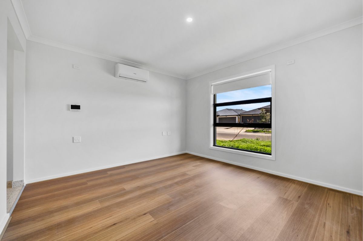 Modern 3-Bedroom HPS - Fegent Road, Tarneit VIC — Home image 6