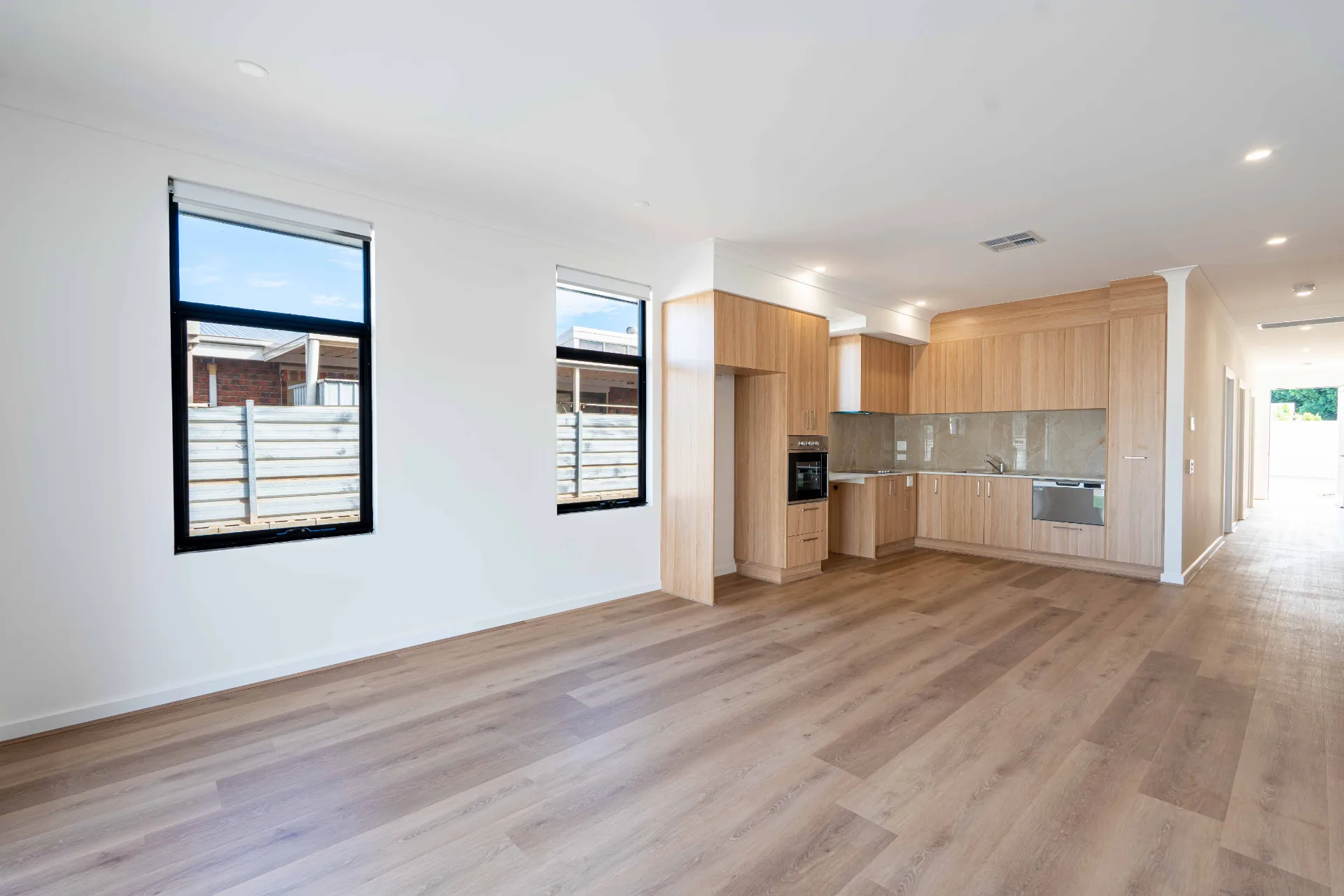 P 111 James — Home image 15