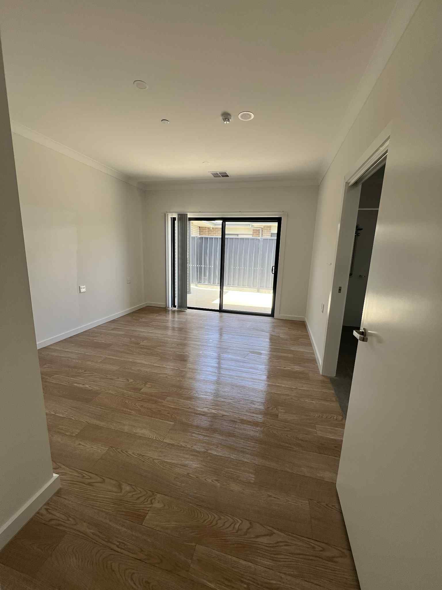 3 HPS + OOA in Angle Vale SA — Home image 2