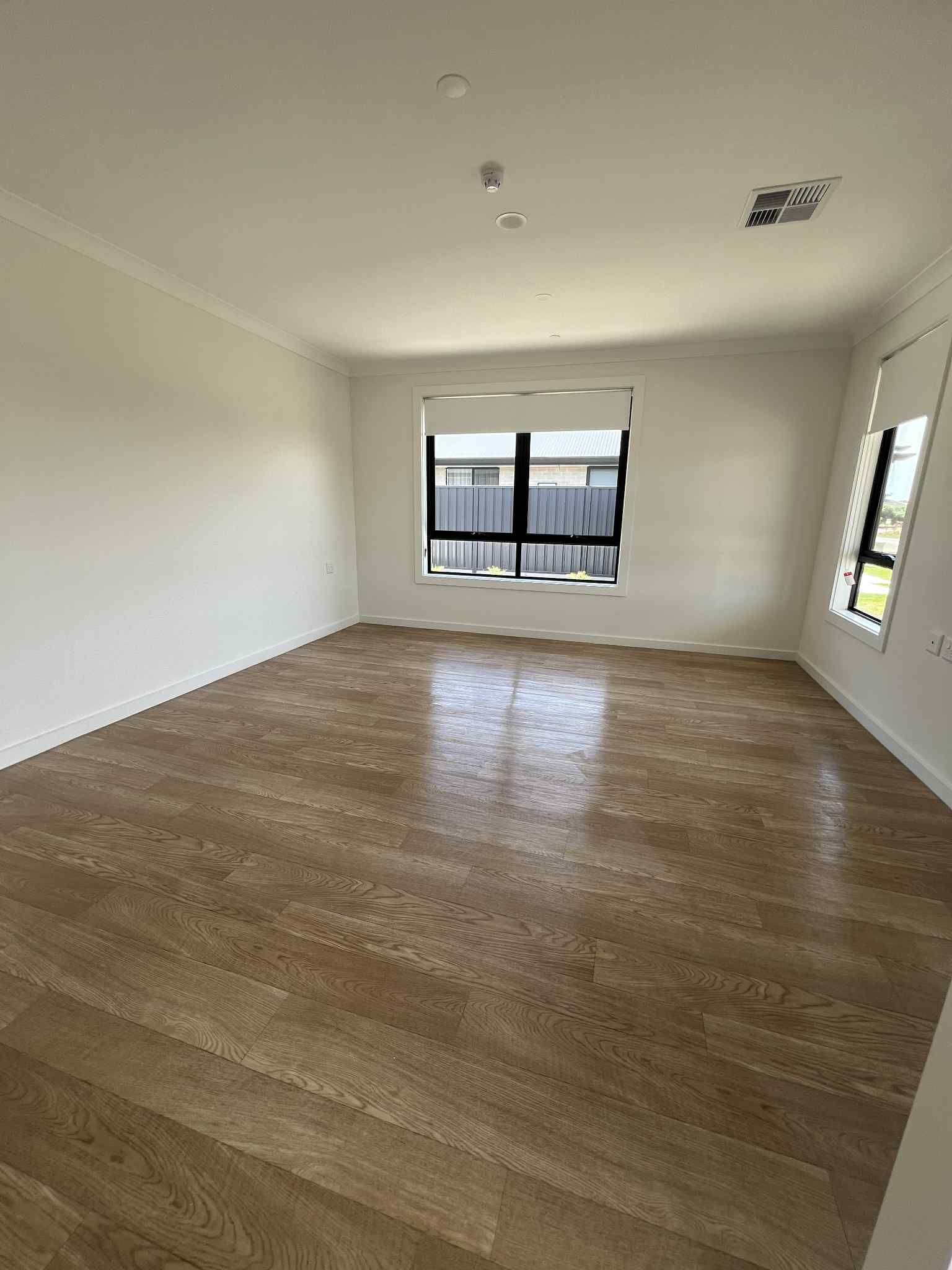 3 HPS + OOA in Angle Vale SA — Home image 5