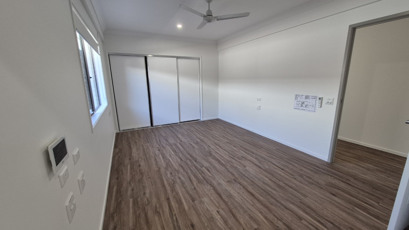 3 BR HPS SDA Home with OOA Room & Appendix H – Victoria Point — Home image 4