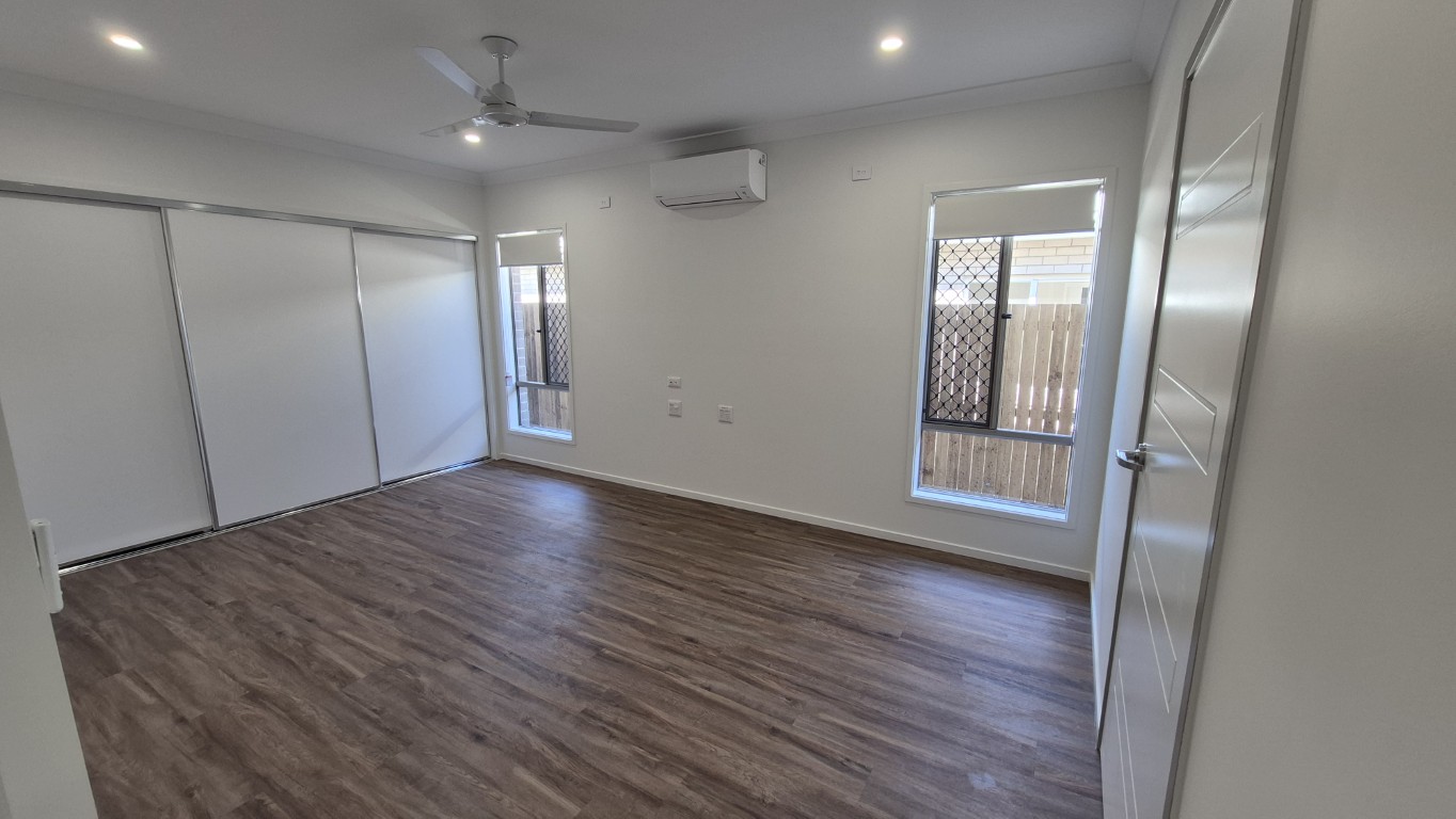 3 BR HPS SDA Home with OOA Room & Appendix H – Victoria Point — Home image 6