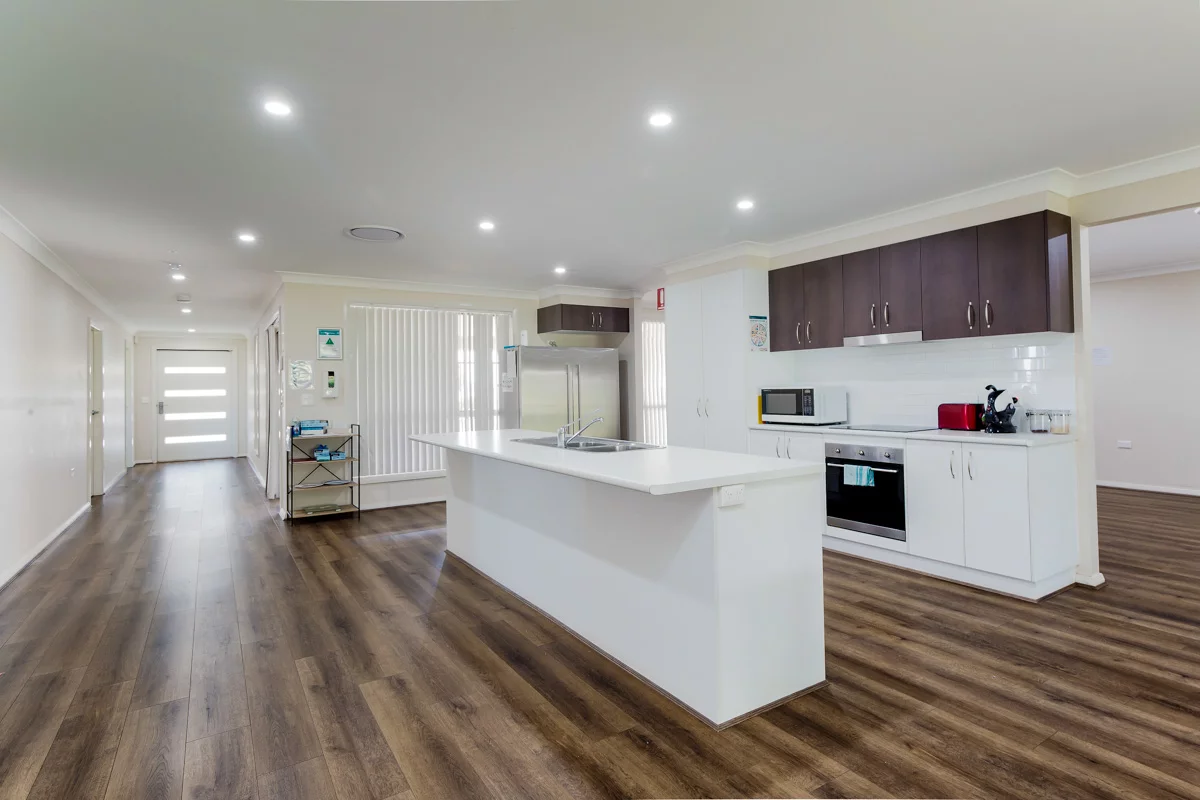 Newly built home in a quiet residental setting — Home image 3