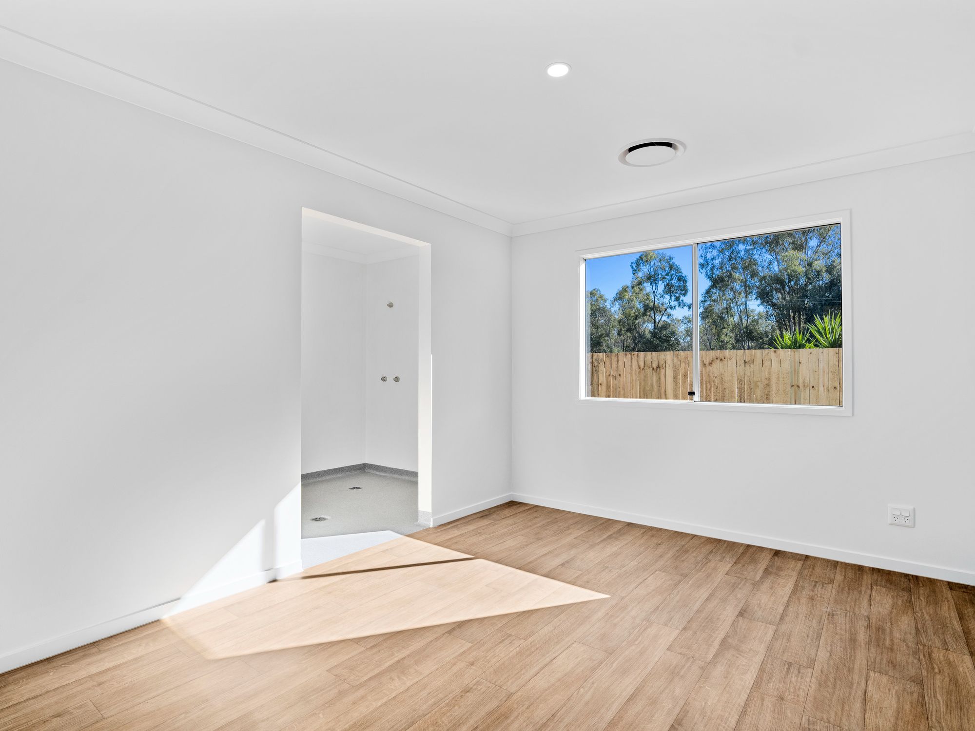 Open Plan Living at its Best! (GTA072) — Home image 7