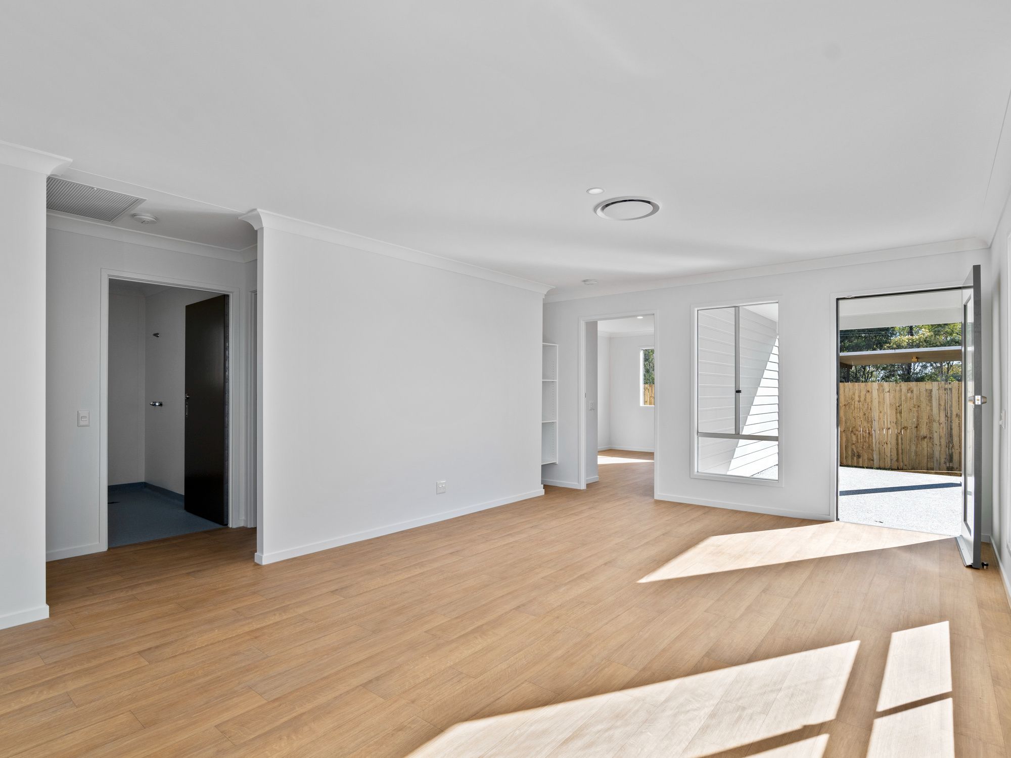 Open Plan Living at its Best! (GTA072) — Home image 10