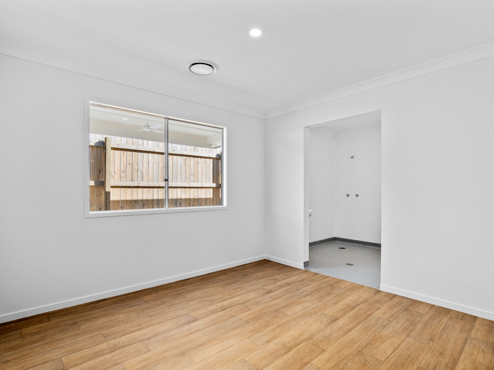 Open Plan Living at its Best! (GTA072) — Home image 16