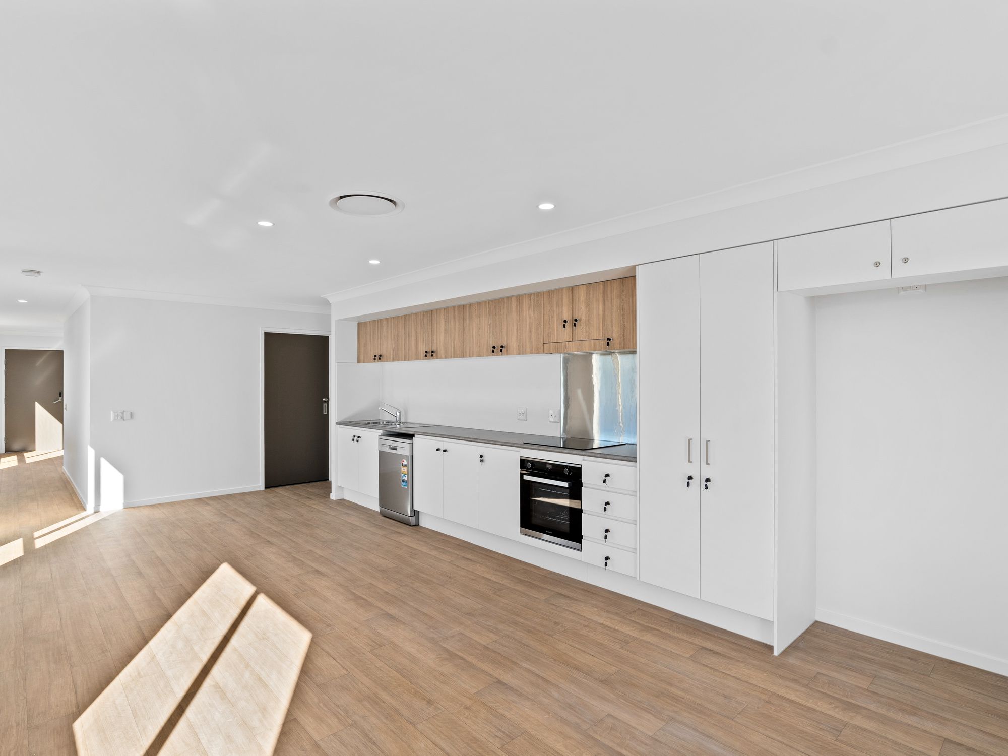 Open Plan Living at its Best! (GTA072) — Home image 17