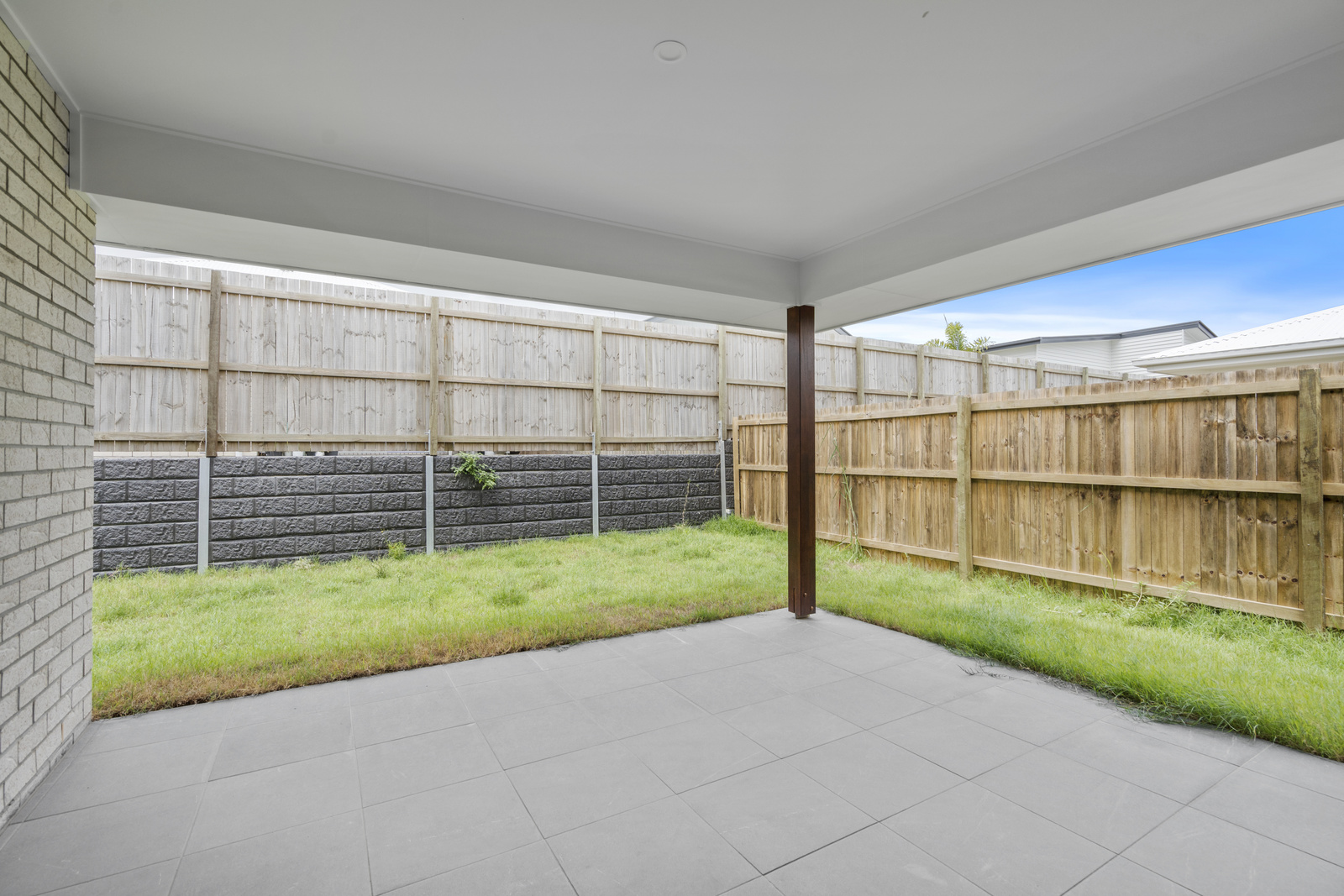 REDLAND BAY – IMPROVED LIVEABILITY HOUSE — Home image 14