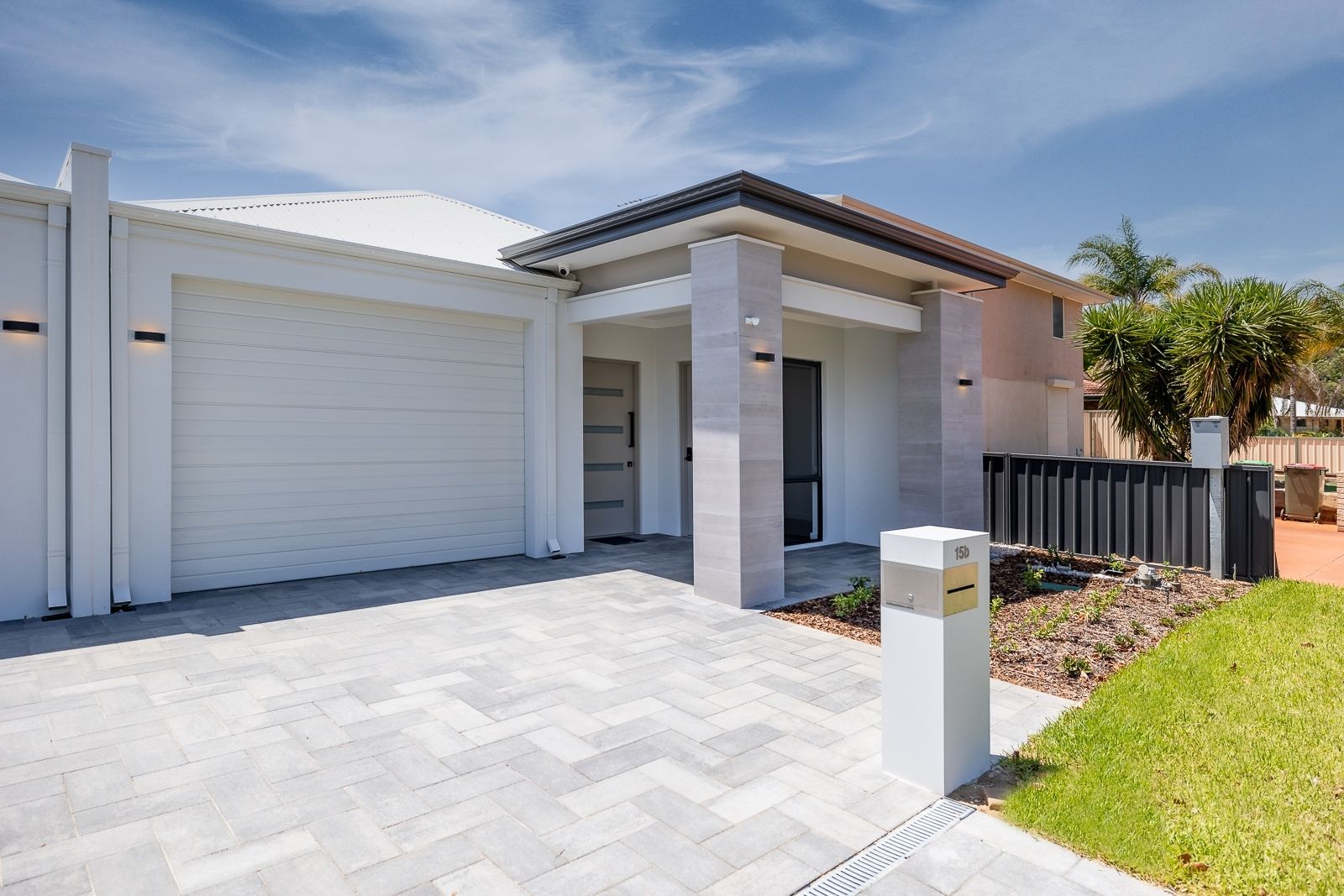 Two Luxury 2-Bedroom Homes for Sharing. Disability Accommodation — Home image 5