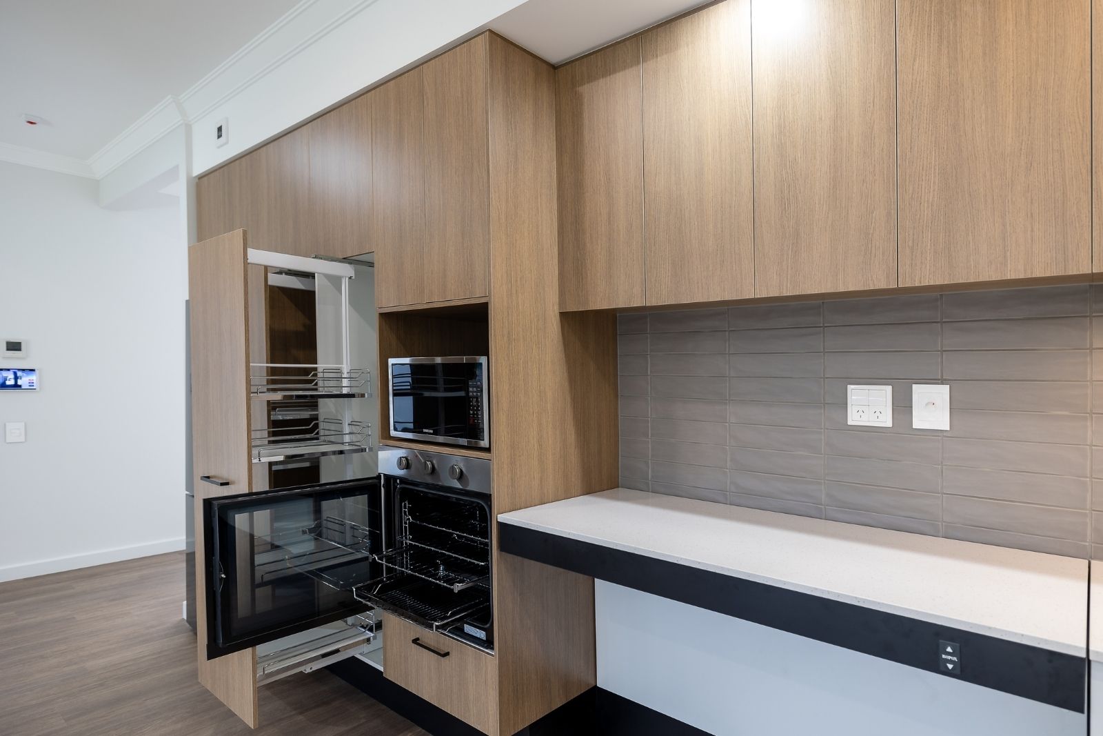 Two Luxury 2-Bedroom Homes for Sharing. Disability Accommodation — Home image 6